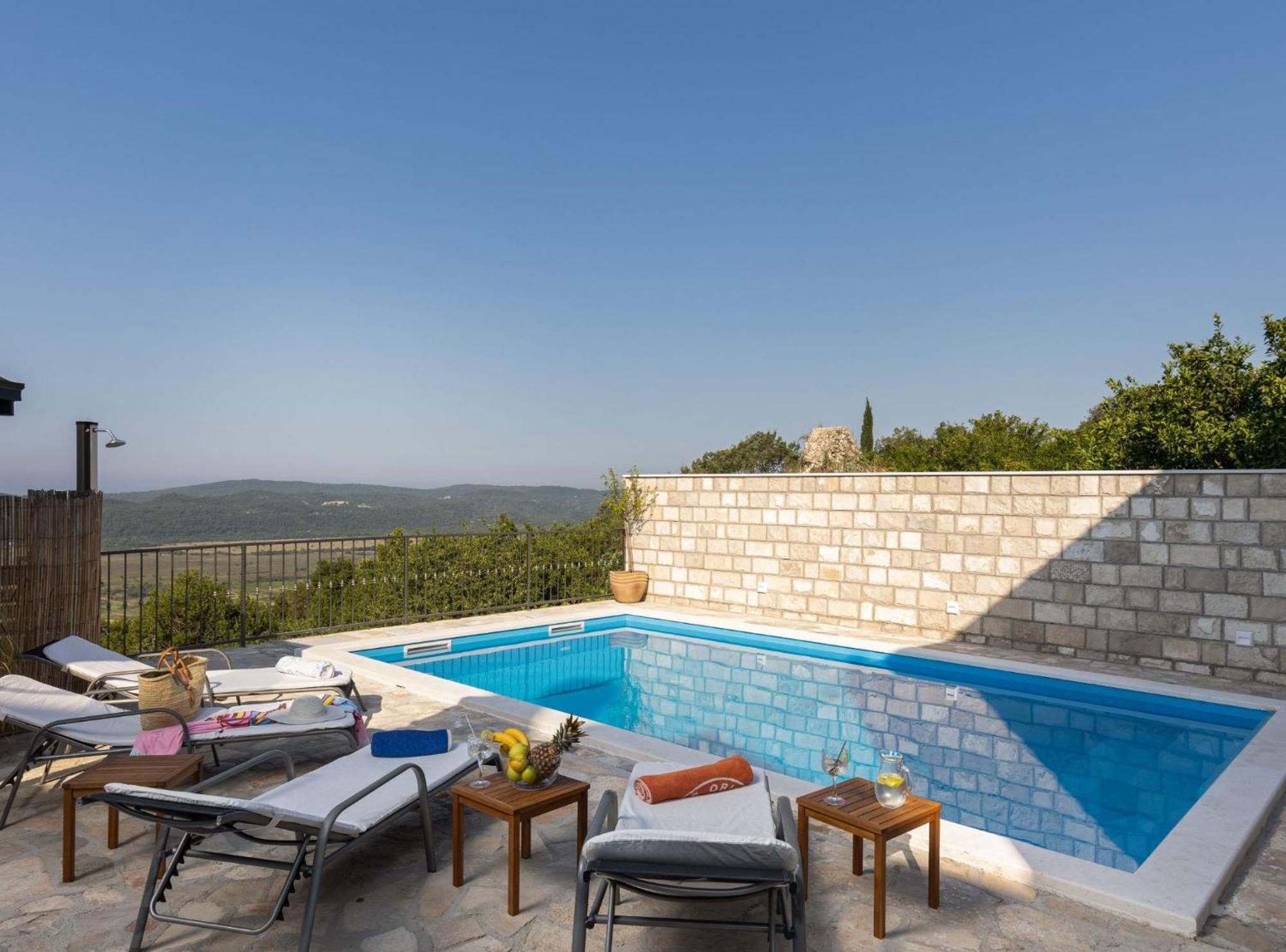 Villa Source With Private Pool Pridvorje Kültér fotó